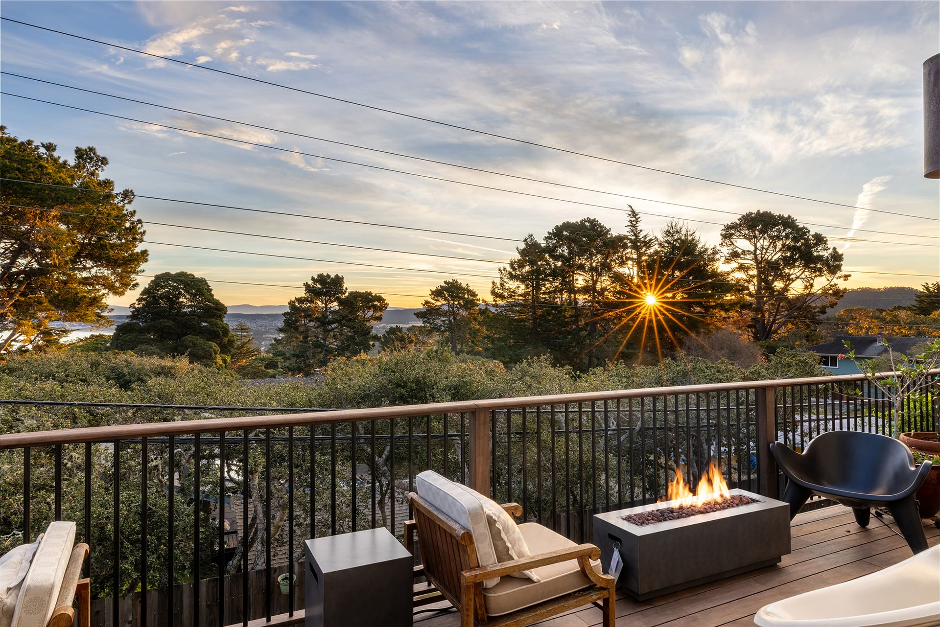 Modern Monterey Paradise - 700 Fernwood Ave