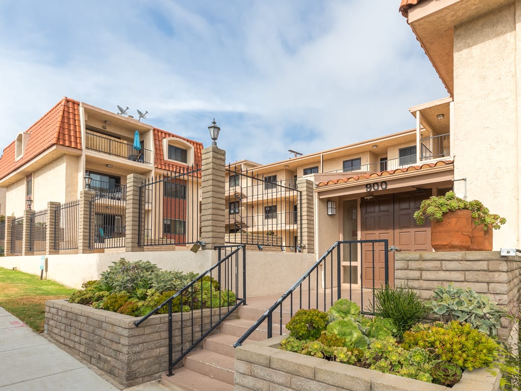 900 Cedar Unit: 310