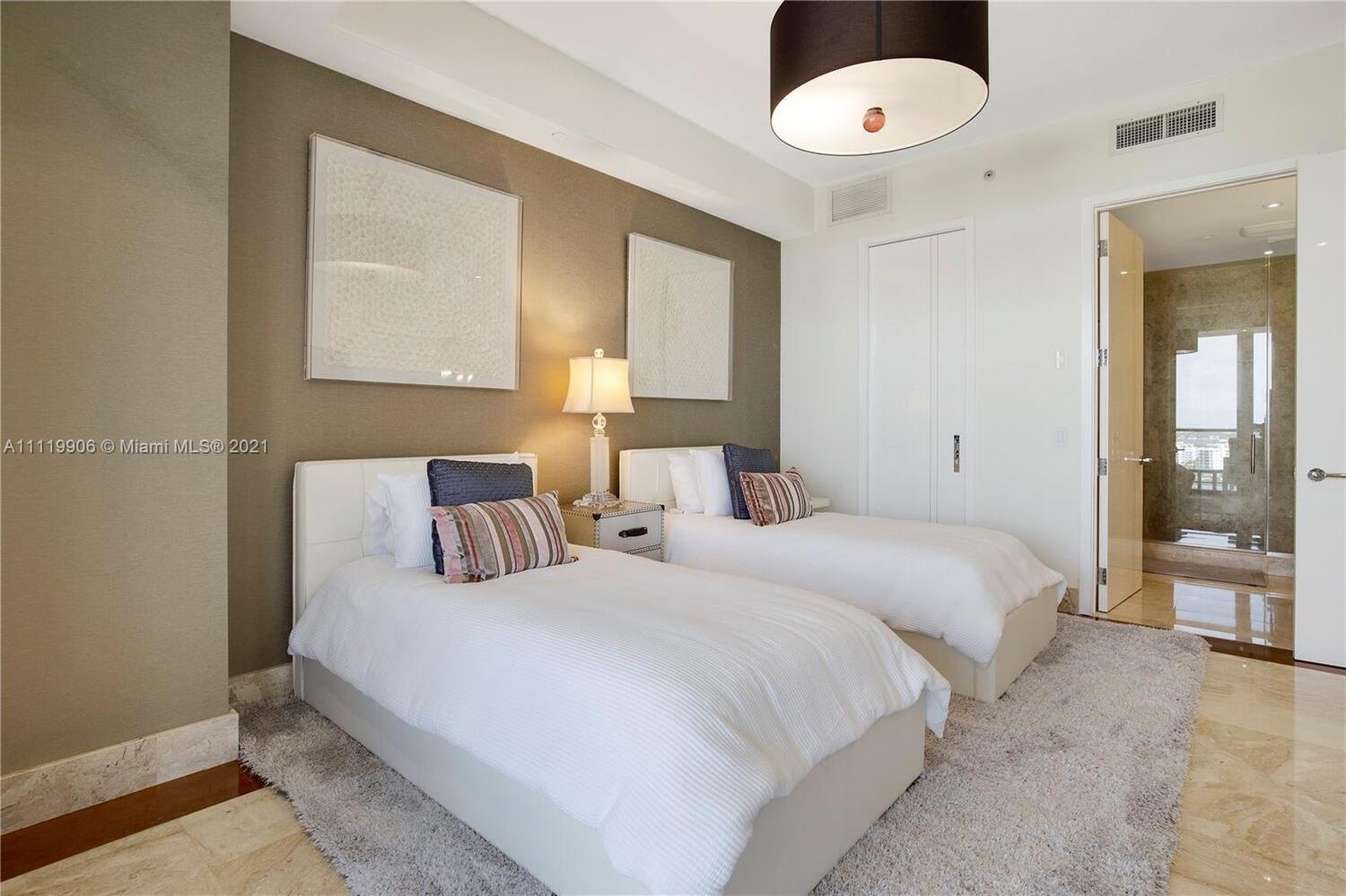 9705 Collins Ave, #1403N