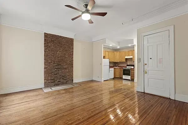 312 West 98th Street Unit: 3