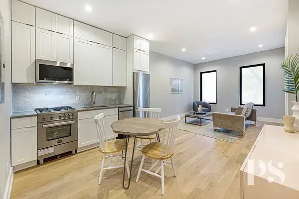 37 Driggs Avenue Unit: 2F