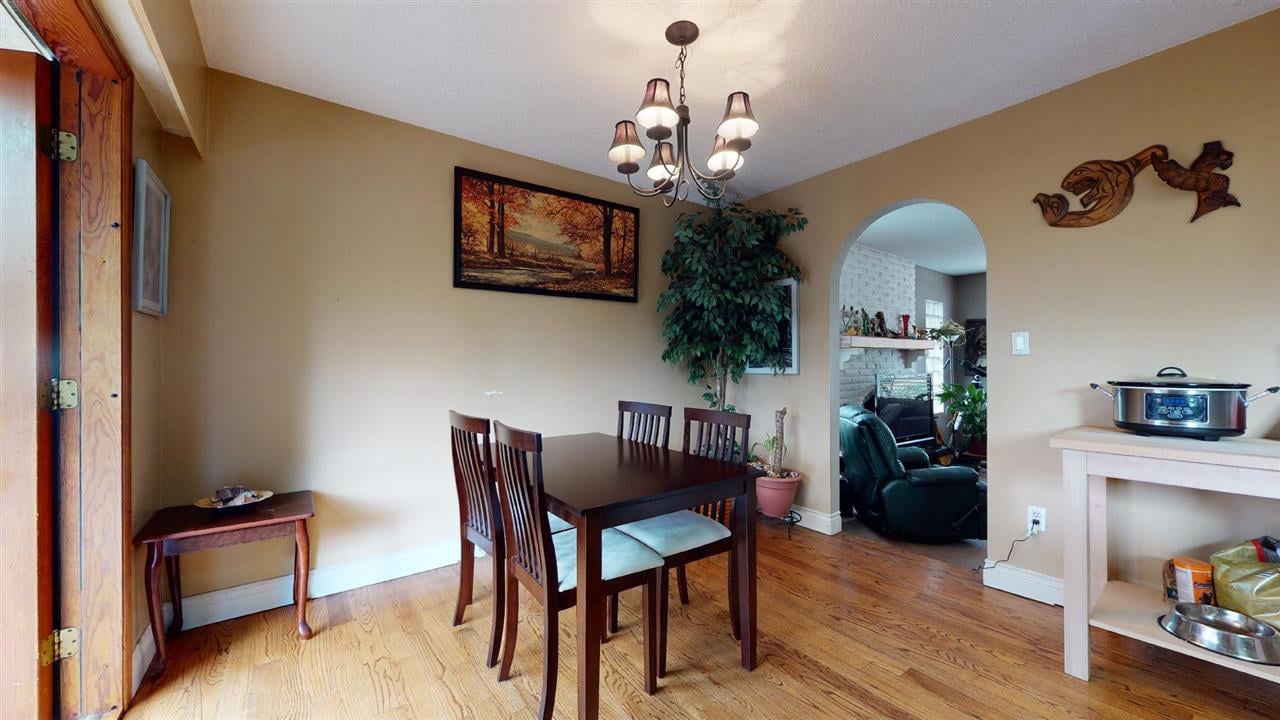 2540 Lomond Wy
