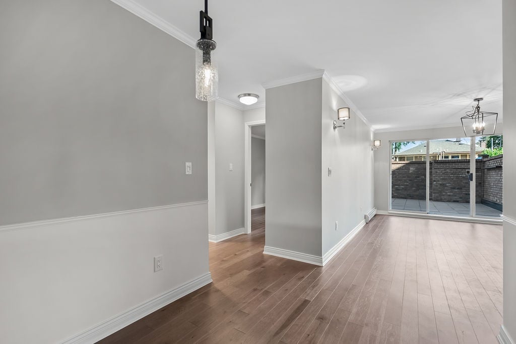 108-3875 W 4th Ave