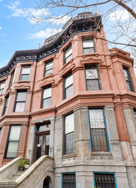 164 Hancock St