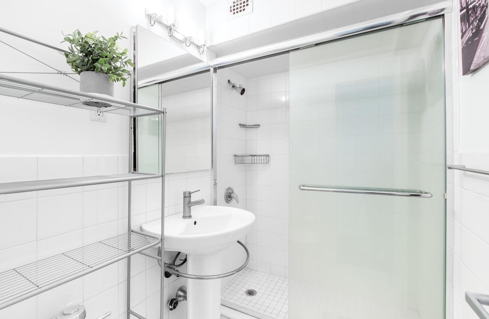 288 Lexington Avenue, Apt 1-C