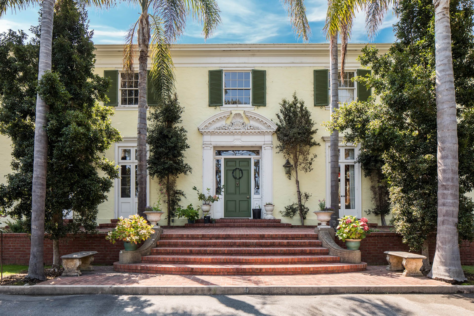 The Monterey Manor