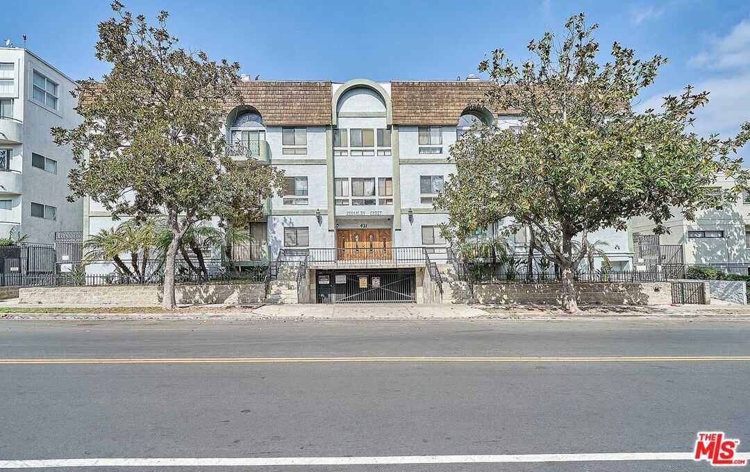 431 S KINGSLEY DR Apt 206