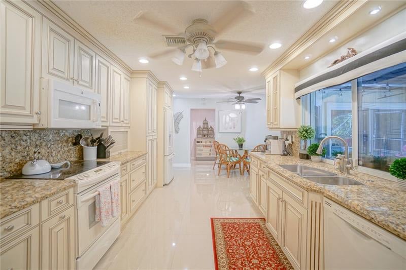 131 NW 84Th Way