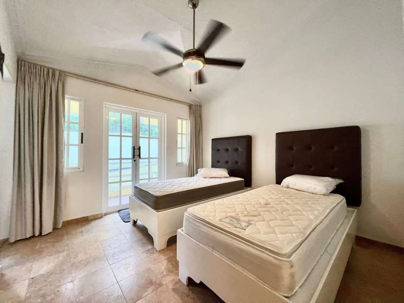 428 Coax Heath 3 Bedrooms