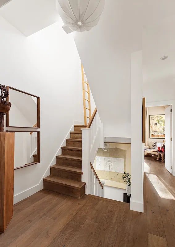 6 Morton Street, Apt TOWNHOUSE