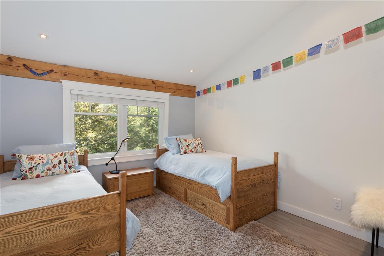 35 Retta Ct