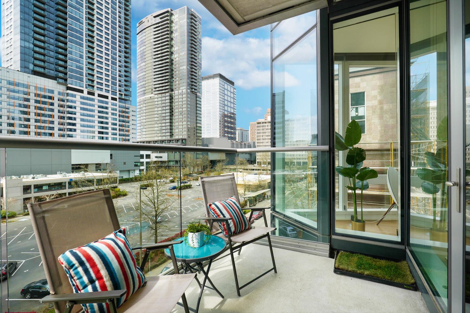 500 106th Avenue NE, Unit 601