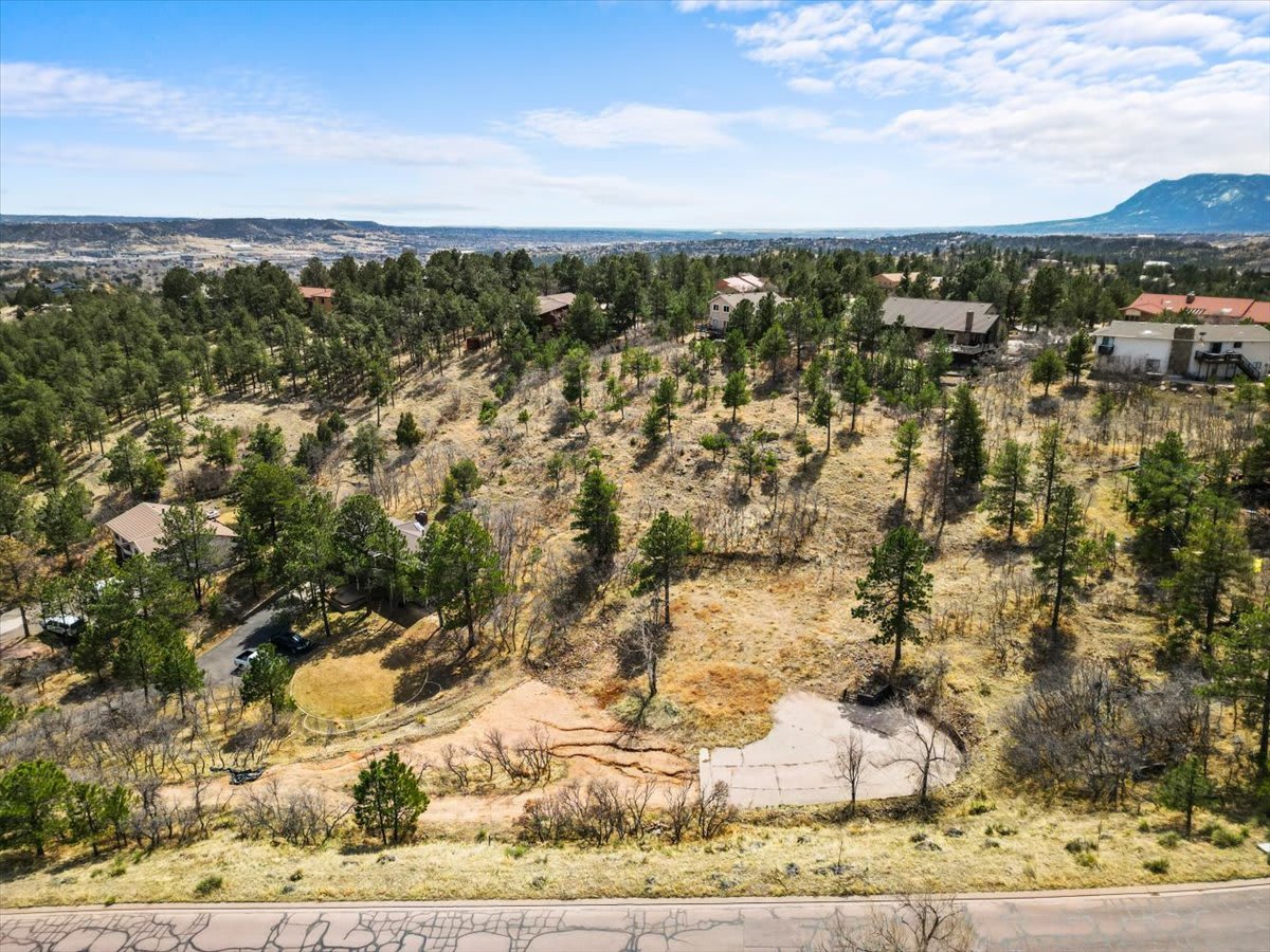 1425 Oak Hills Drive