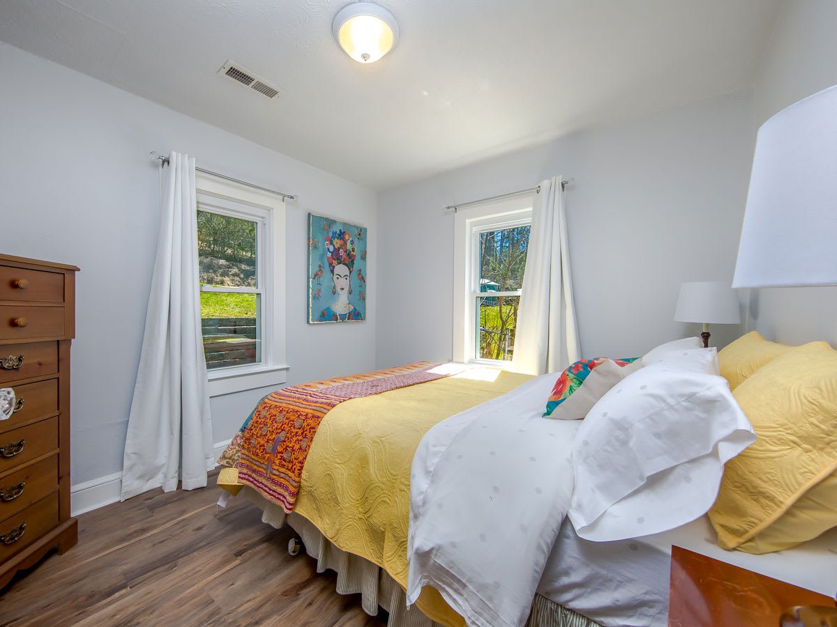 SO Nesty! Curb Appeal Upgrade