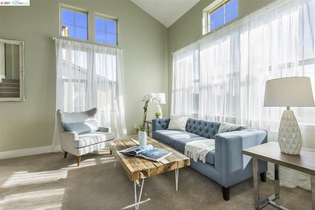 6040 Old Quarry Loop Oakland, CA 94605