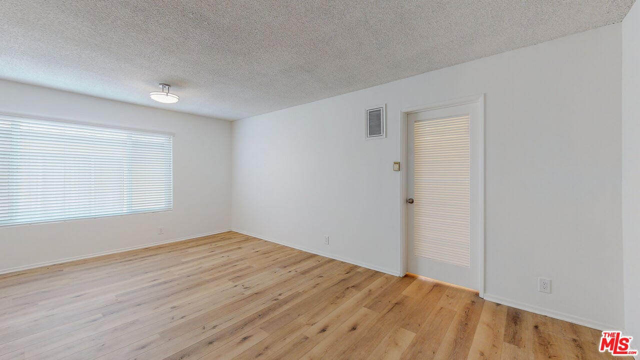 1827 Manning Avenue, Unit 6