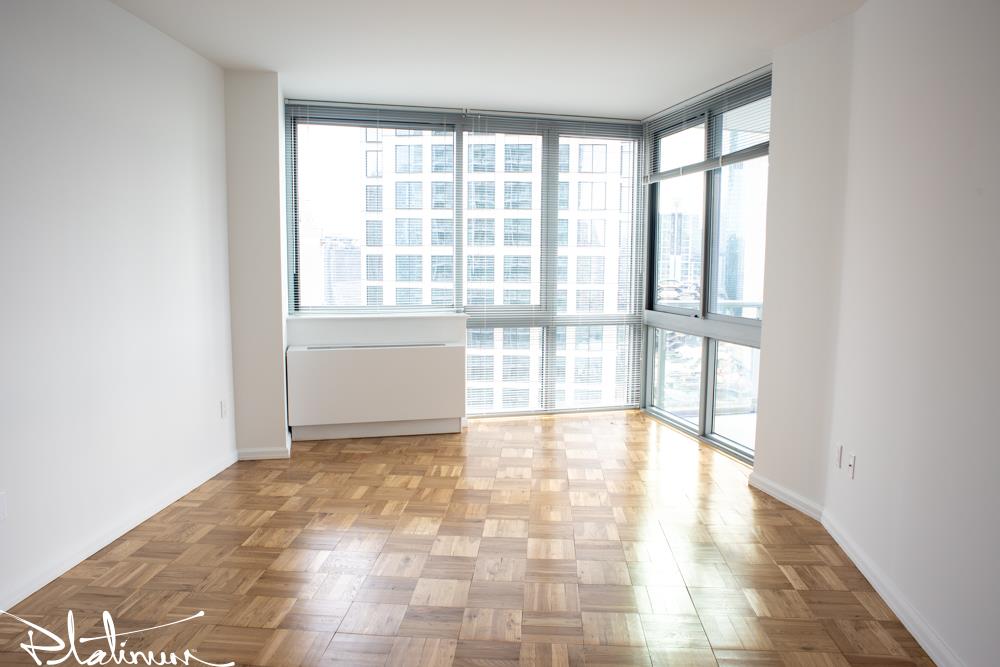 455 West 37th Street, Apt 712