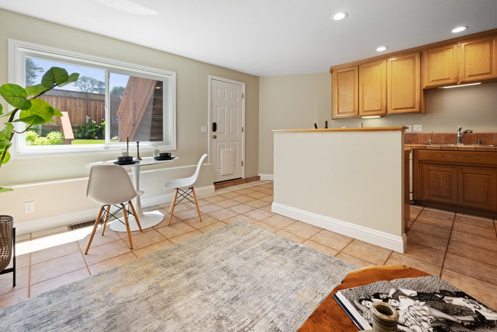 463 4th Street