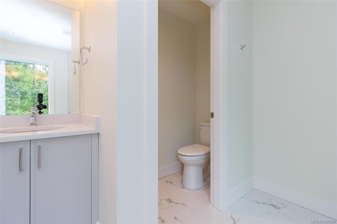 3516 Paperbark Cres