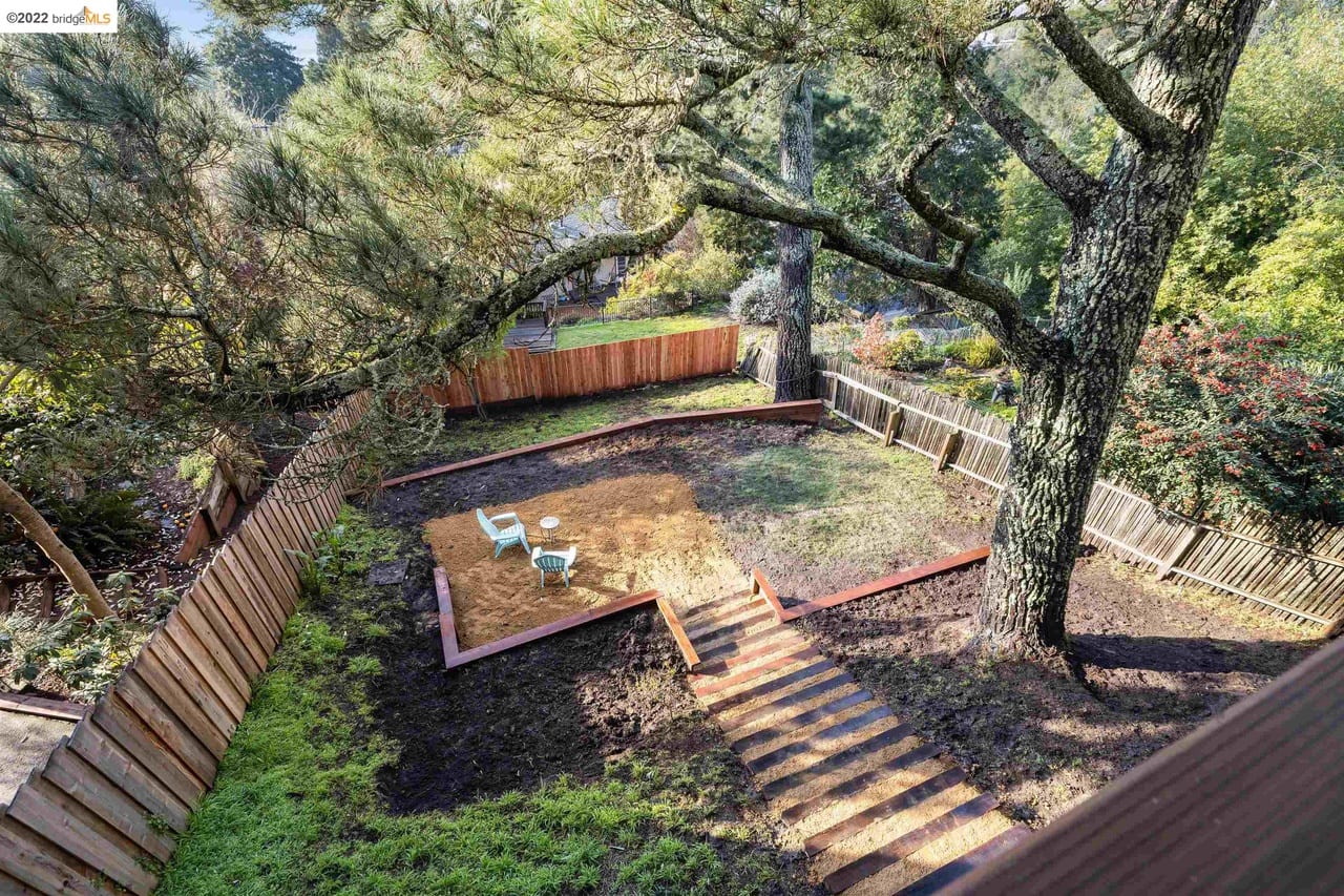 1404 Summit Rd
