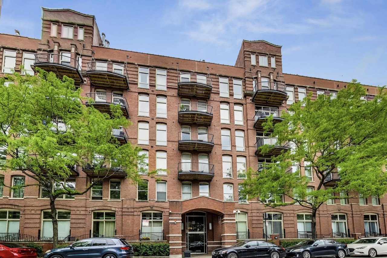 550 N Kingsbury St., #514