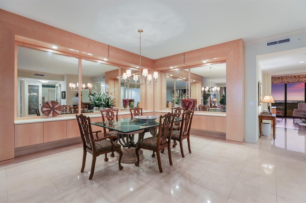 415 L Ambiance Dr, #C504