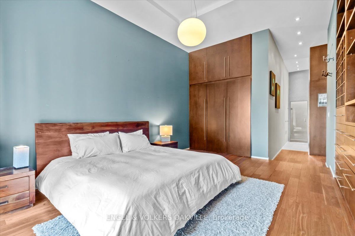 INVESTMENT PENTHOUSE LOFT 