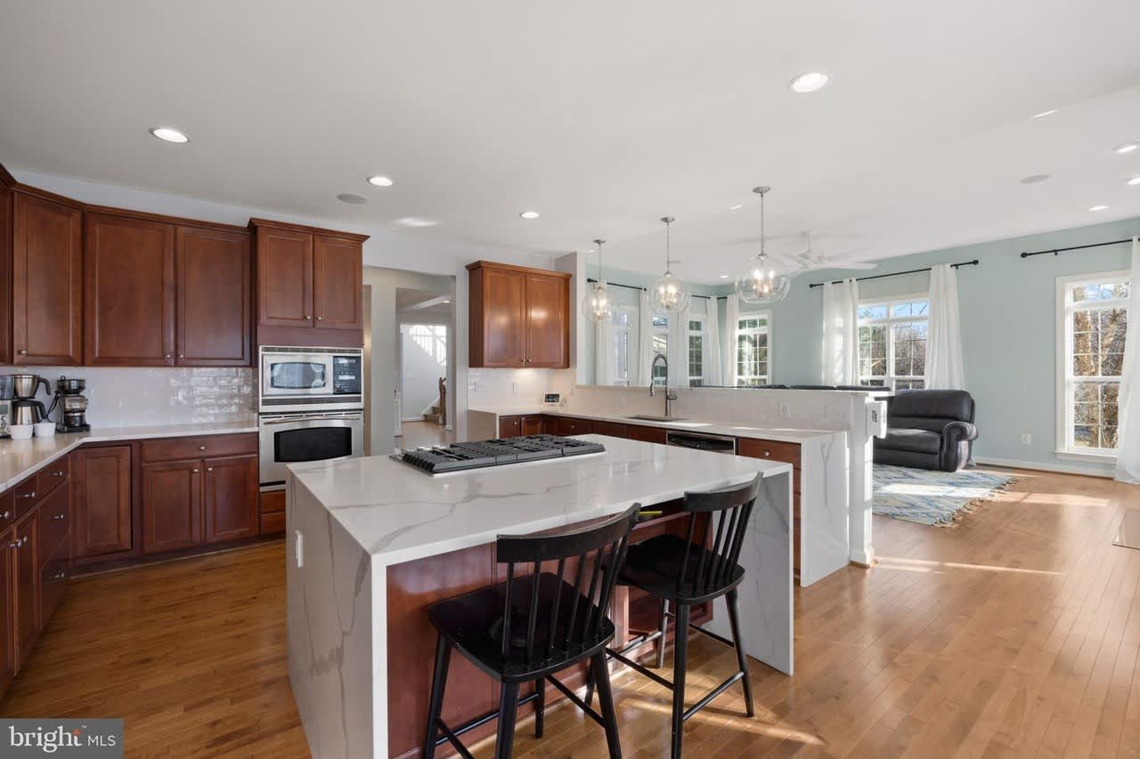 2000 Monticello Dr