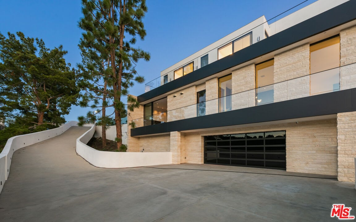 Horizon Manor