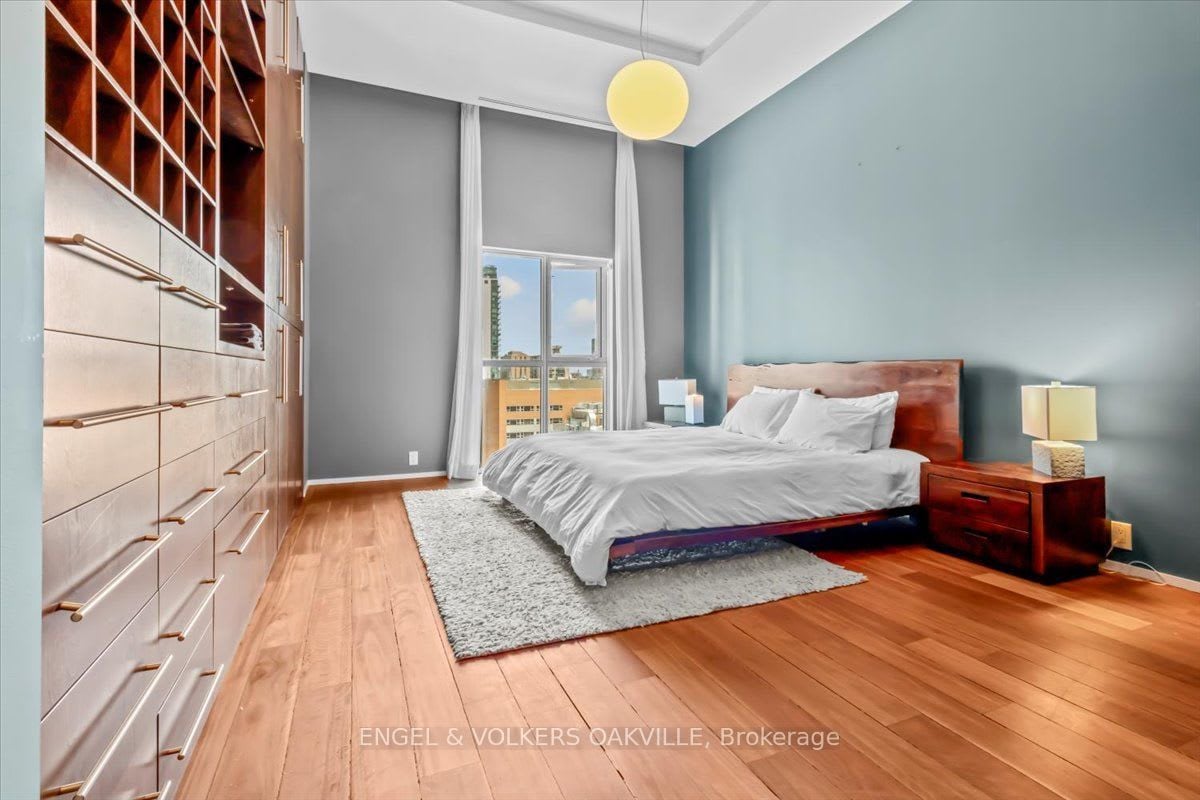 INVESTMENT PENTHOUSE LOFT 