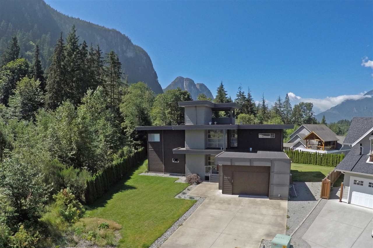 1001 Balsam Wy