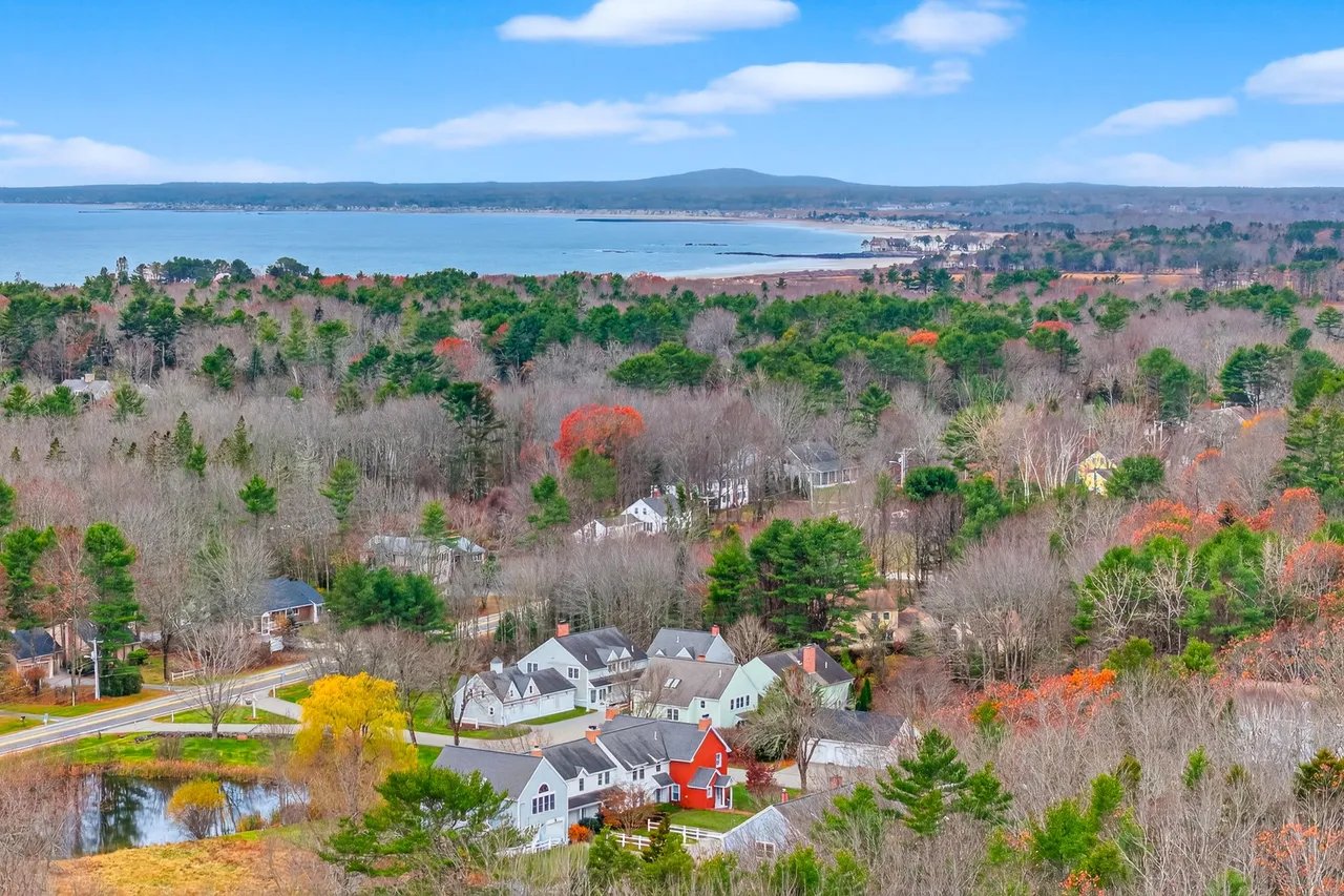 New Listing: 4 Ephraim Tyler Way, 4, Kennebunk, ME 04043 – $569,000