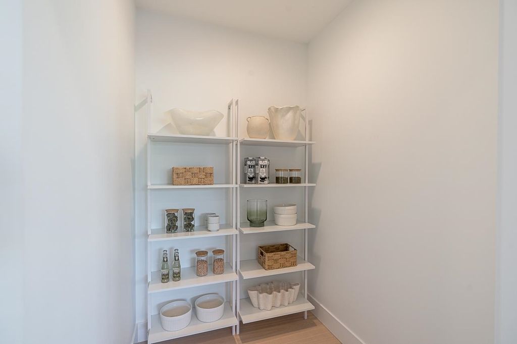 539 W 28th Avenue 202, Vancouver