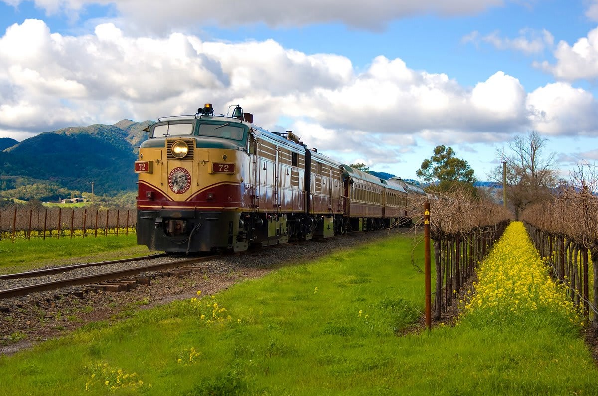  Exploring Elegance: The Napa Valley Wine Train Experience