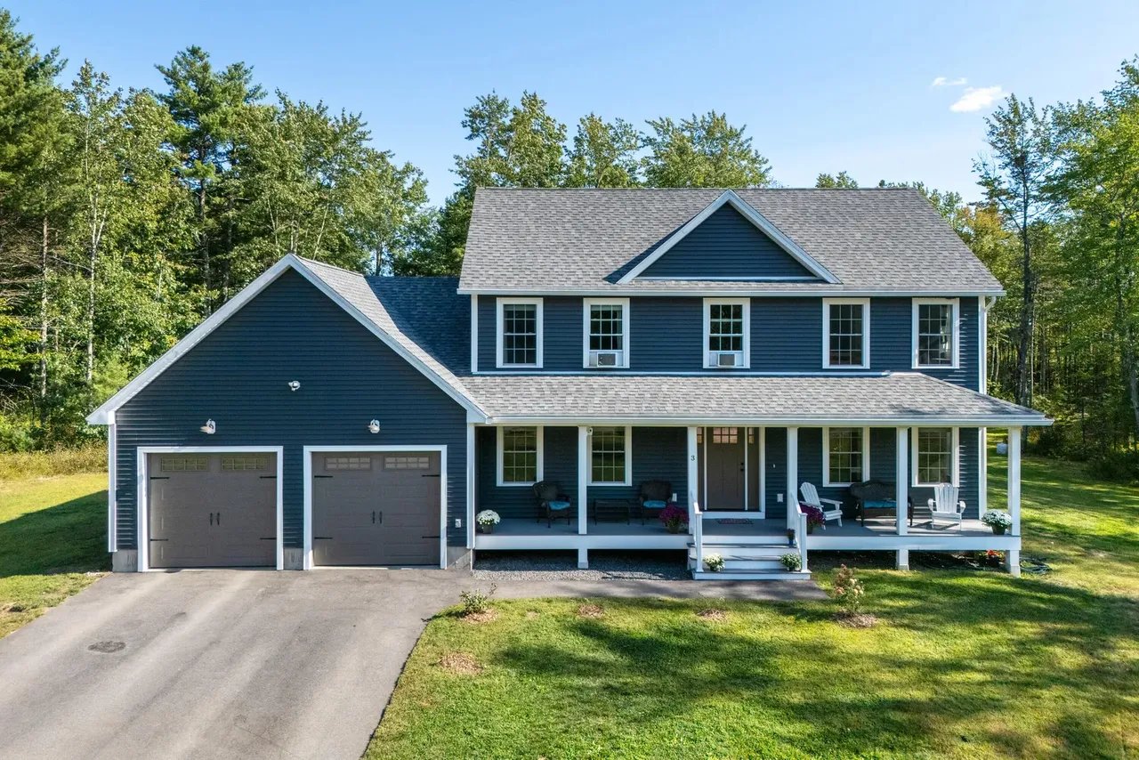 New Listing! 3 Cold Water Crossing, Berwick, ME 03901 – $685,000