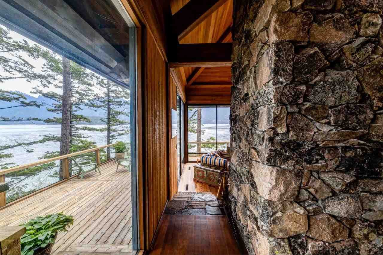 1693 Old Eagle Cliff Rd