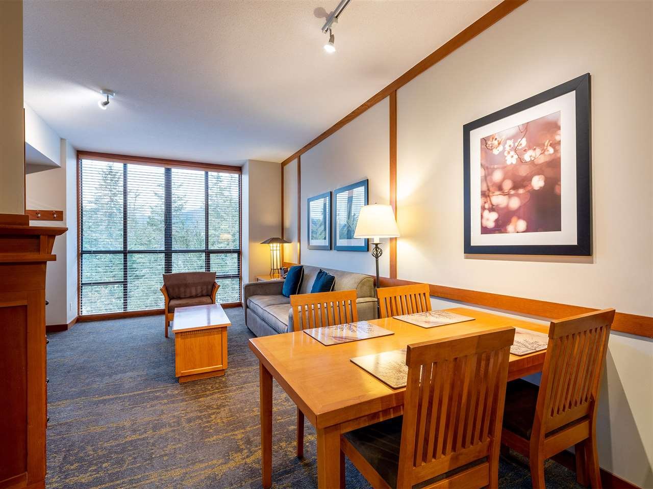 615-4320 Sundial Cres