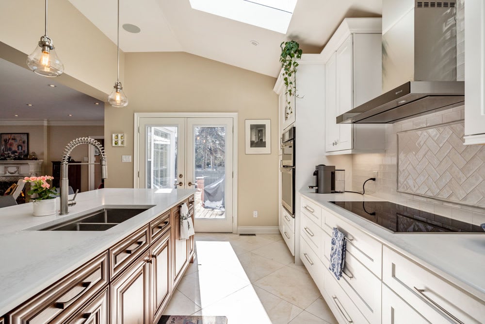 1270 Birchview Drive