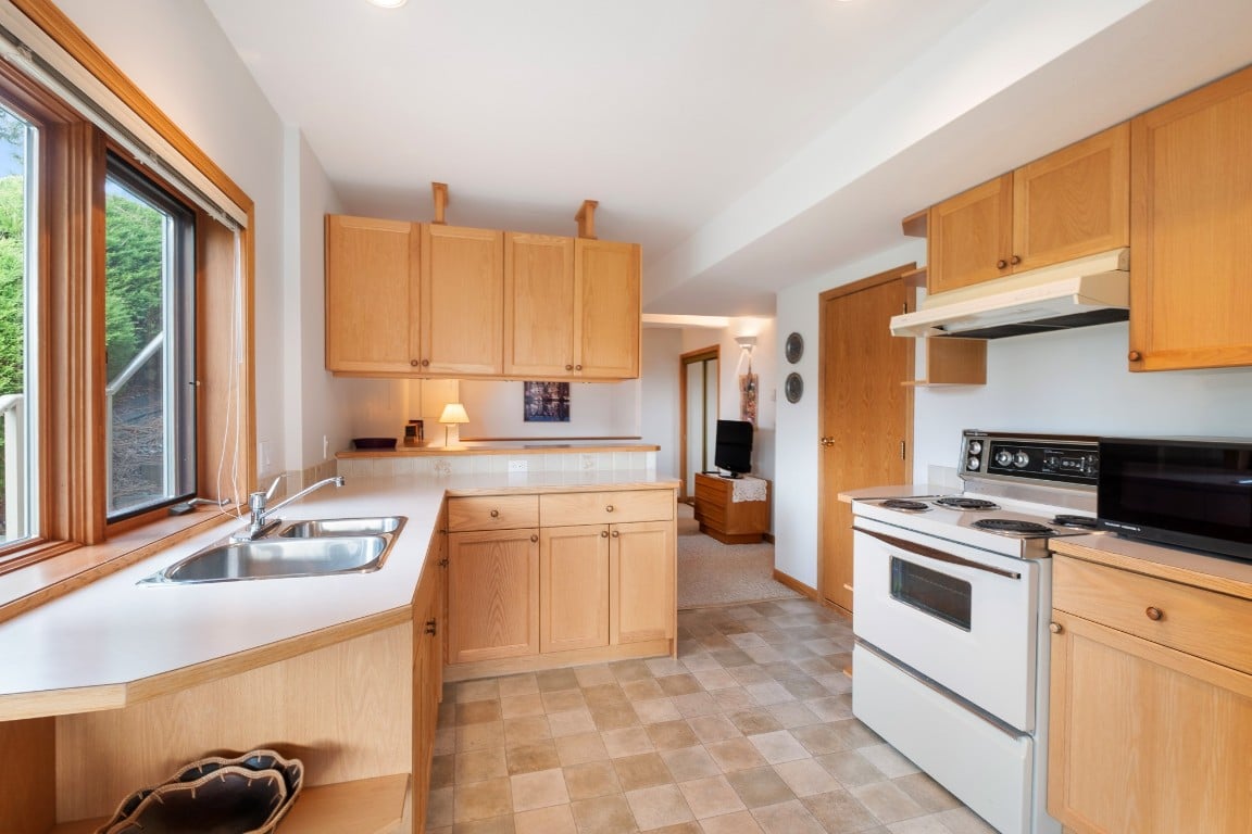 707 Brookfield Ct