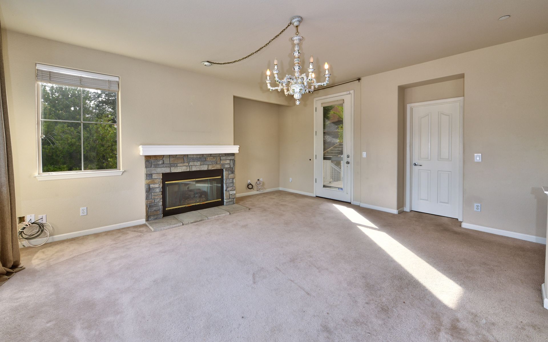 3428 Lake Park Ct