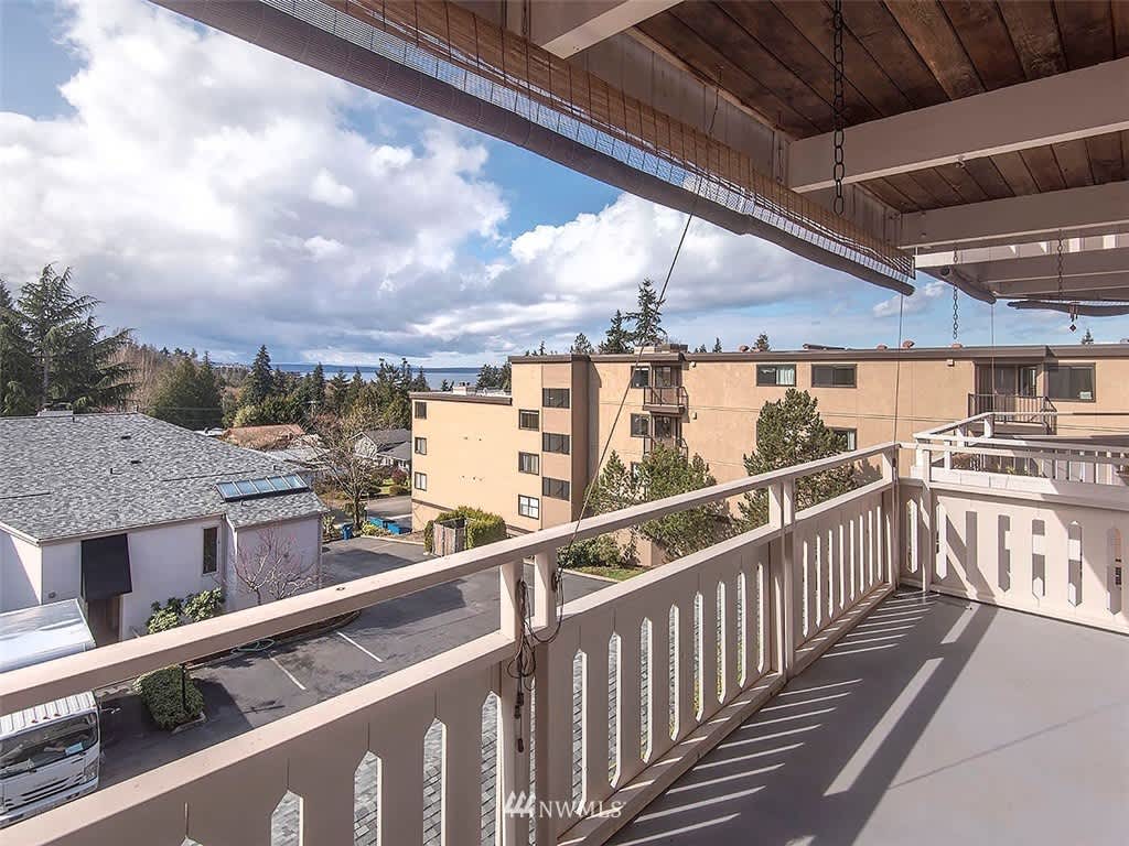 1110 5th Ave S #303