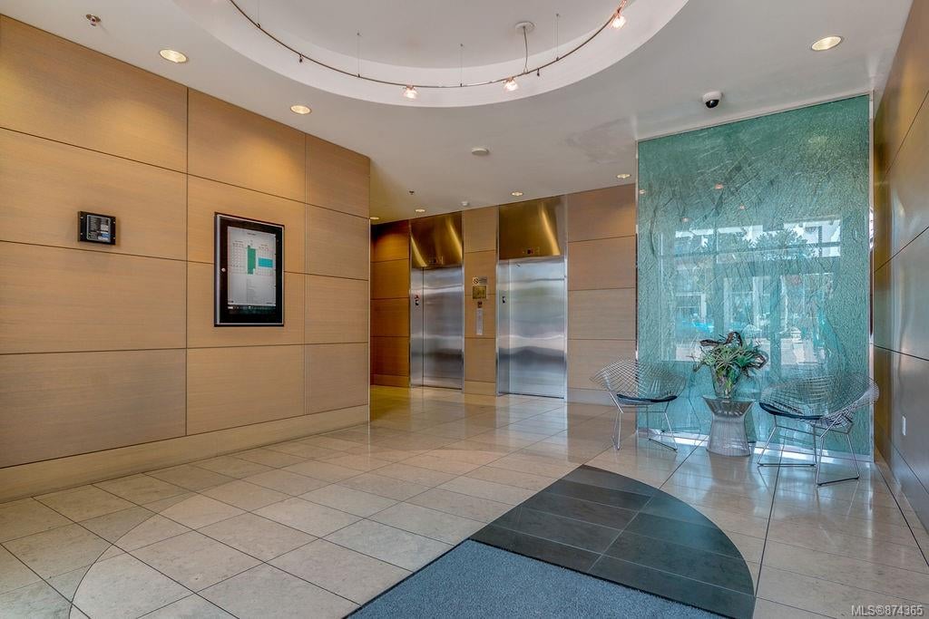 709-9809 Seaport Pl