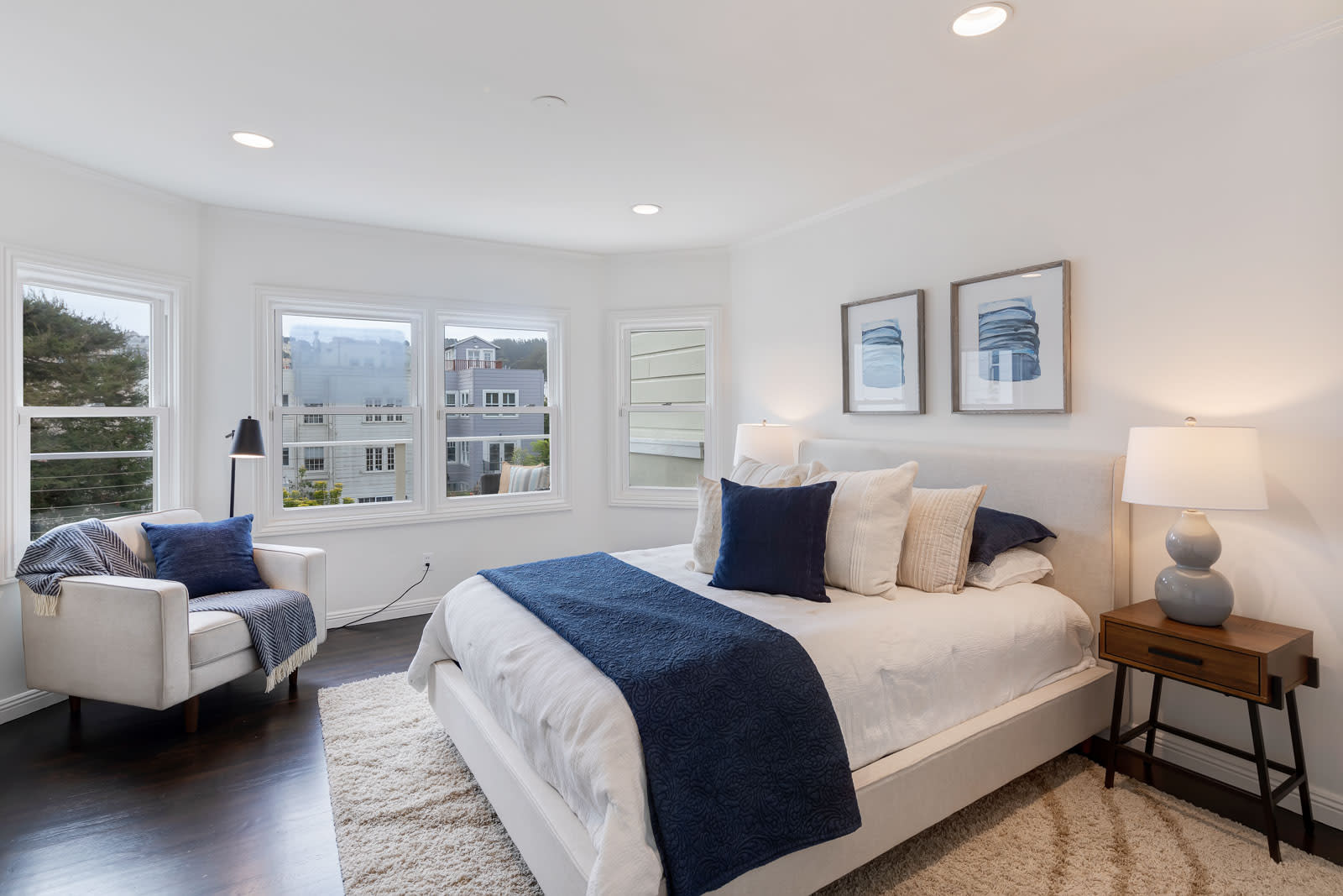 2257 Beach