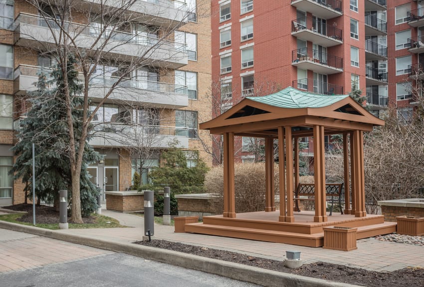 245 Davisville Ave, #515