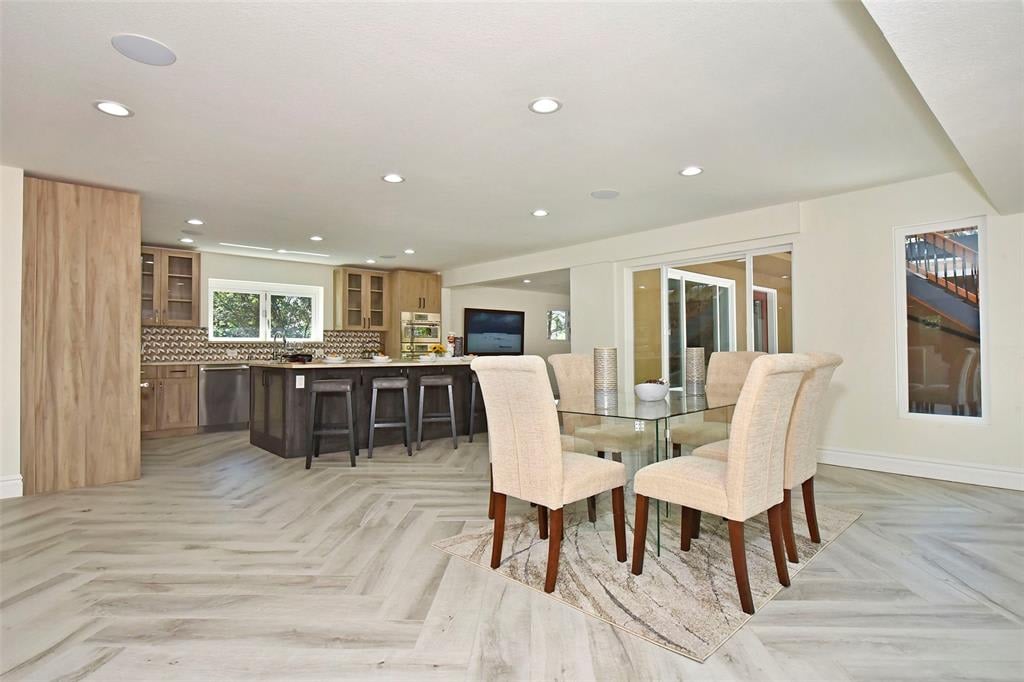 12 Hazel Ave