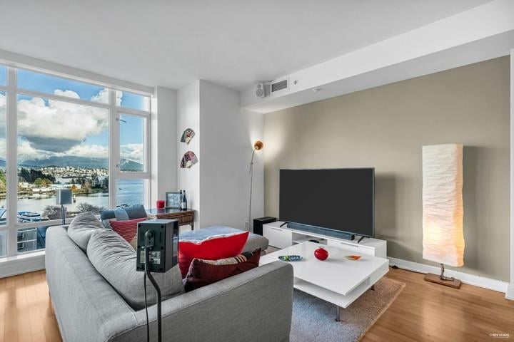 1101-1616 Bayshore Dr