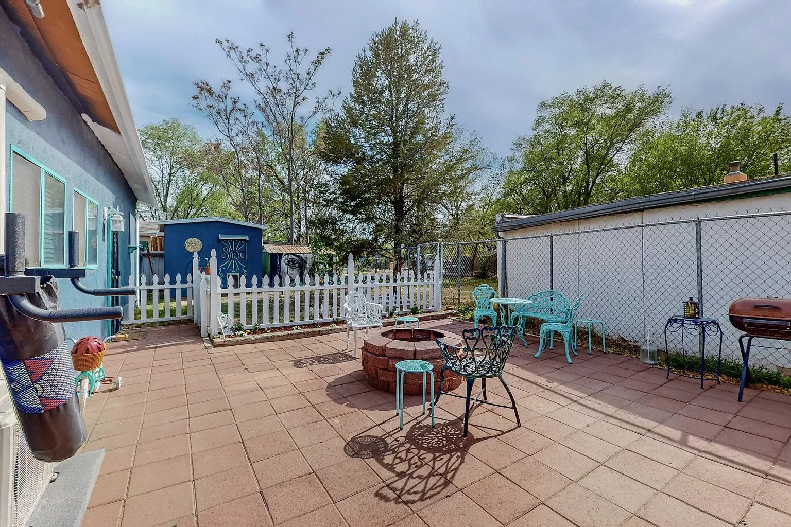 847 Arthur Dr SW