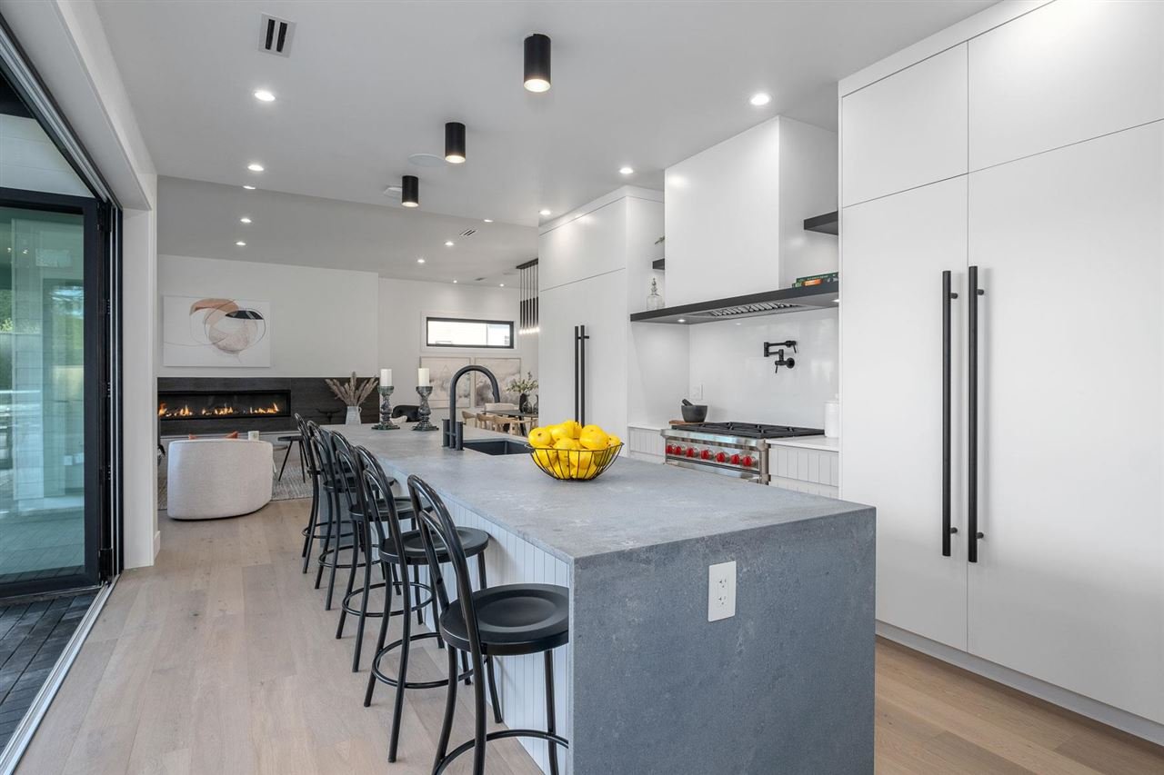 2764 Edgemont Blvd