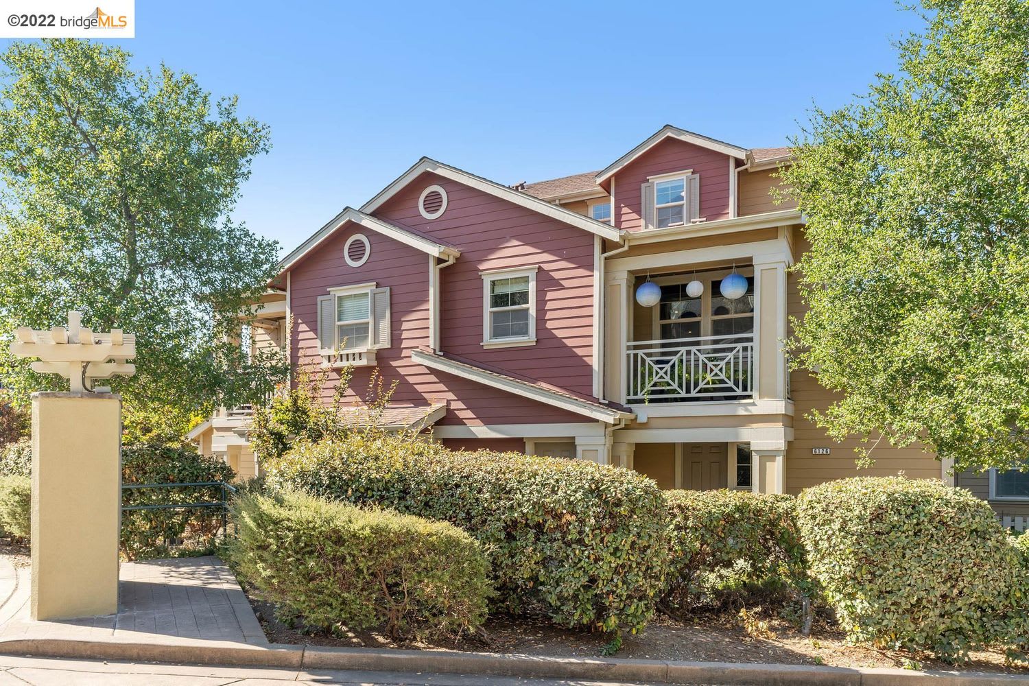 6128 Old Quarry Loop, Oakland, CA 94605