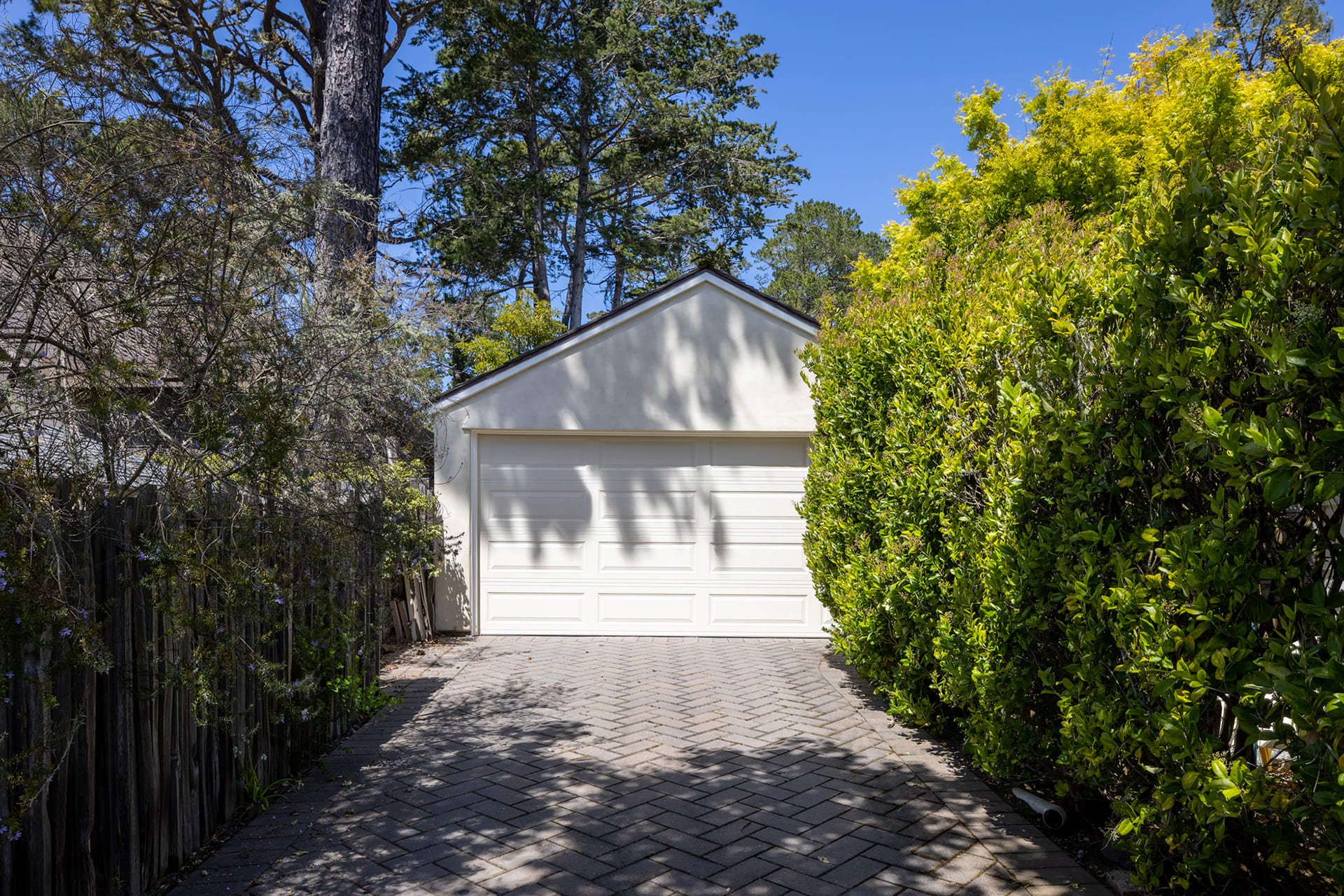 Charming Carmel Jewel - Mission 2NW of 1st